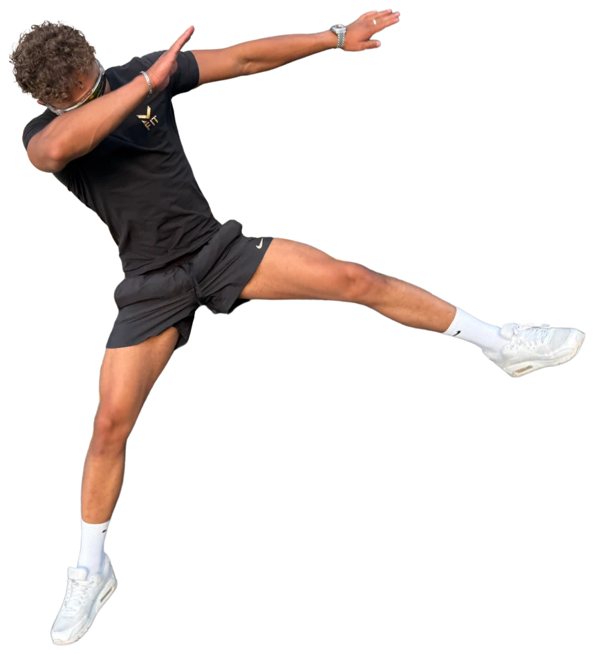 Mitglied im MFit-Shirt beim Dab im Sprung